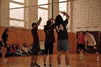 obrázok 28 z Vianočný medzitriedny volejbalový turnaj venovaný 50.výročiu založenia našej školy